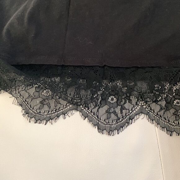 C. Crew Black Short Sleeve Tee Shirt Size S - Picture 8 of 9